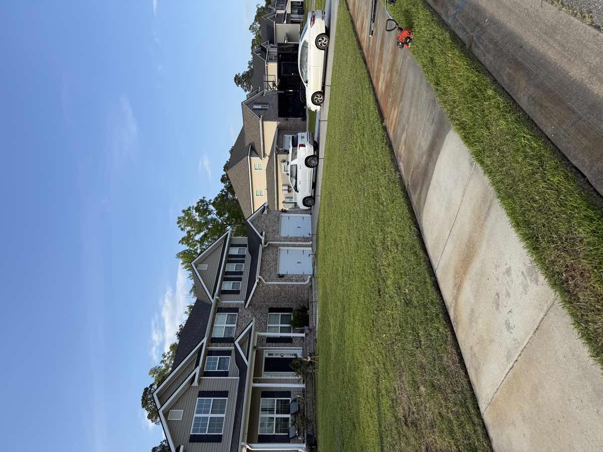 Lawn Fertilization & Weed Control